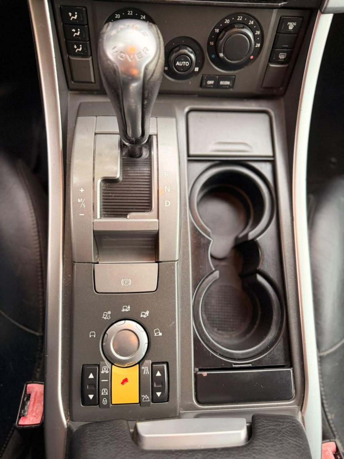 Land Rover Range Rover Sport 2.7 TDV6 HSE (12)