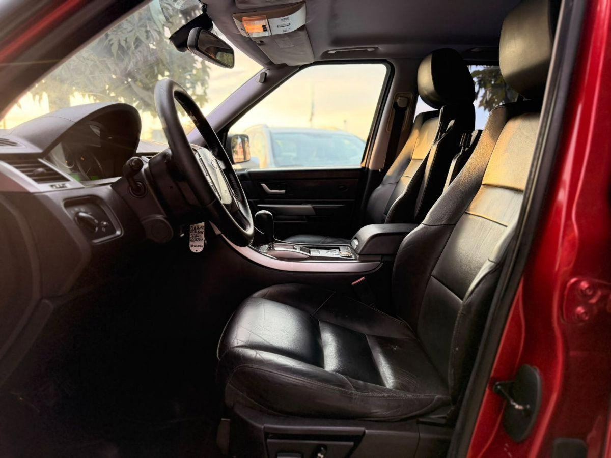 Land Rover Range Rover Sport 2.7 TDV6 HSE (7)