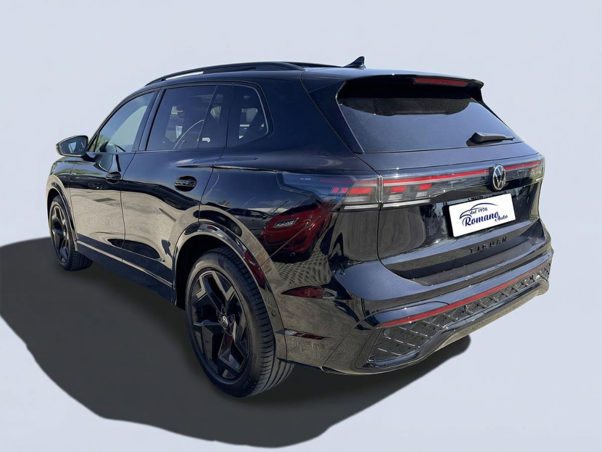 Volkswagen Tiguan 2.0 tdi R-Line 150cv dsg (4)