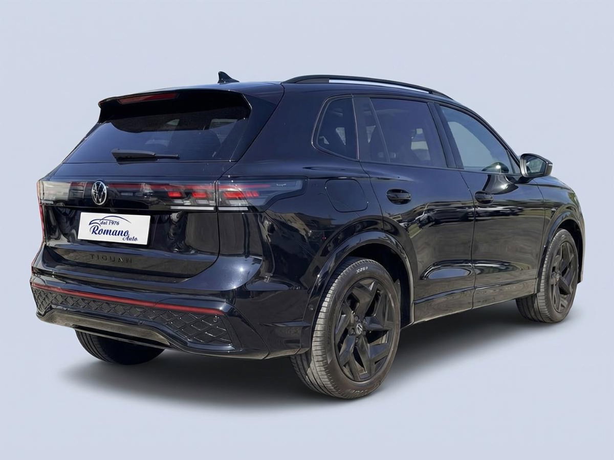 Volkswagen Tiguan 2.0 tdi R-Line 150cv dsg (5)