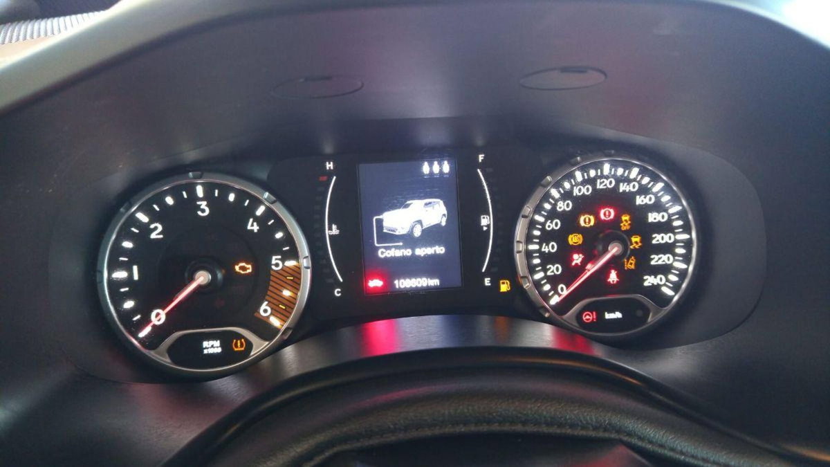 Jeep Renegade 1.6 Mjt 130 CV S (15)