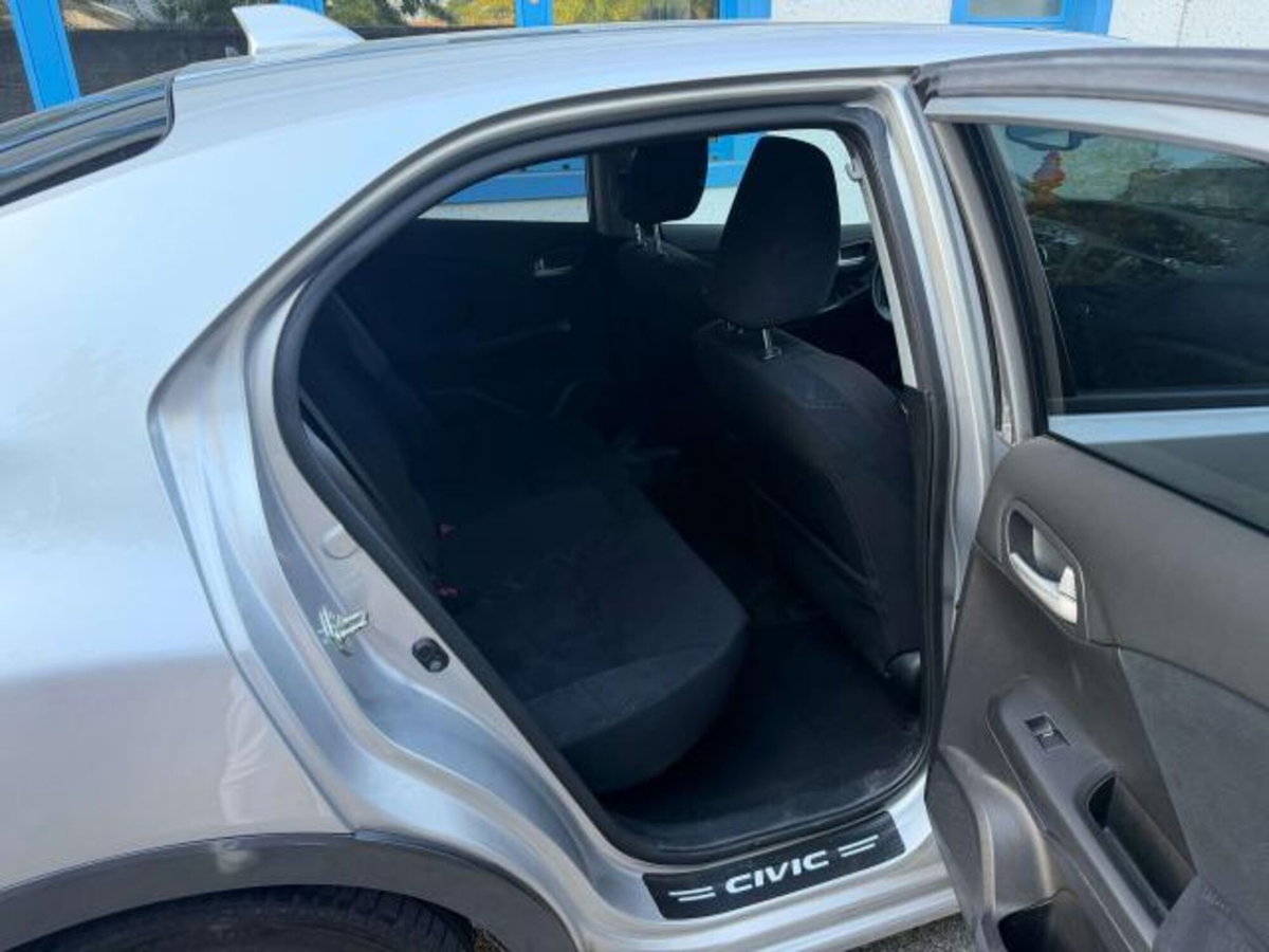 Honda Civic 1.6 i-DTEC Comfort (11)