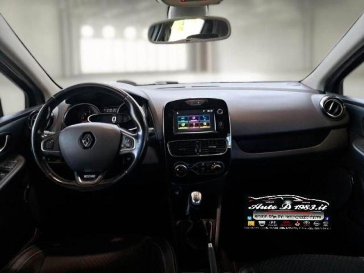 Renault Clio dCi 8V 90 CV 5 porte Moschino Intens (3)