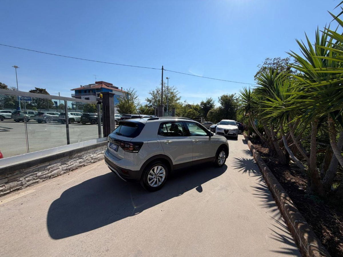 Volkswagen T-Cross 1.0 tsi Edition 95cv (4)
