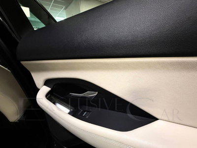 Jaguar E-Pace 2.0 249 CV AWD aut. R-Dynamic S (13)
