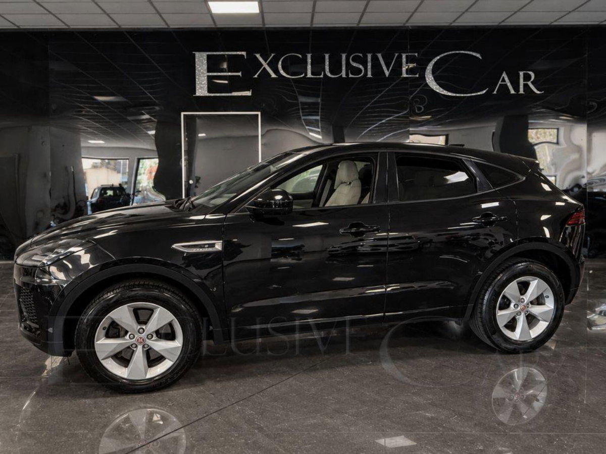 Jaguar E-Pace 2.0 249 CV AWD aut. R-Dynamic S (2)