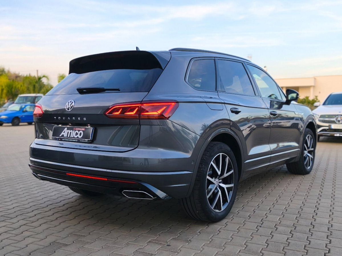 Volkswagen Touareg 3.0 V6 TDI SCR Black Style (7)