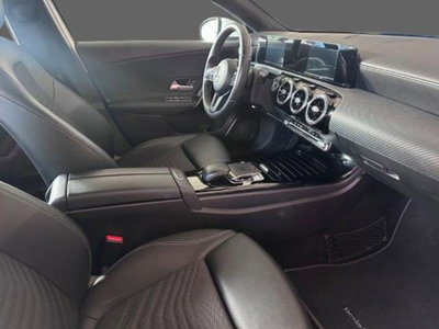 Mercedes-Benz Classe A Sedan 180 d Automatic 4p. Business (2)