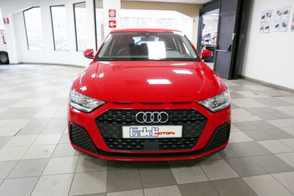Audi A1 Sportback 25 TFSI Admired (2)