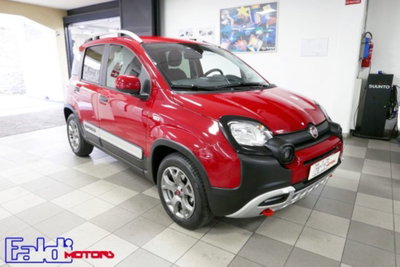 Fiat Panda Cross 1.0 firefly hybrid Cross s&s 70cv 5p.ti usata