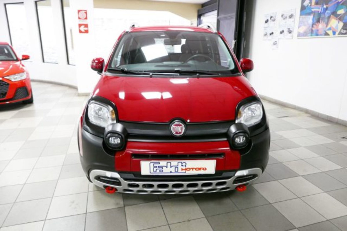 Fiat Panda Cross 1.0 firefly hybrid Cross s&s 70cv 5p.ti (2)
