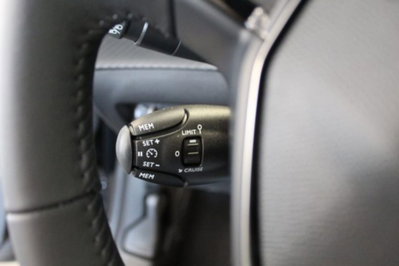 Peugeot 208 1.2 puretech Active s&s 100cv (15)
