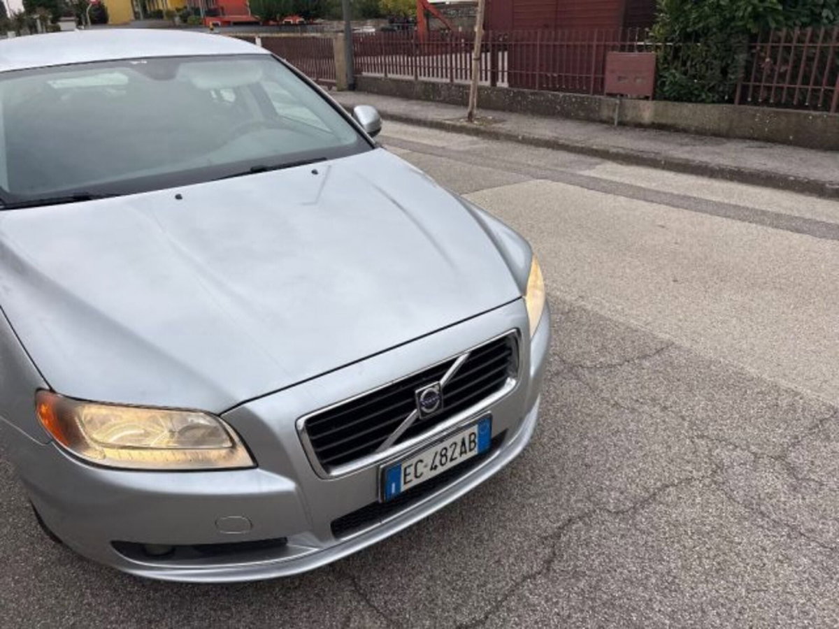 Volvo S80 D5 AWD Geartronic Executive (8)