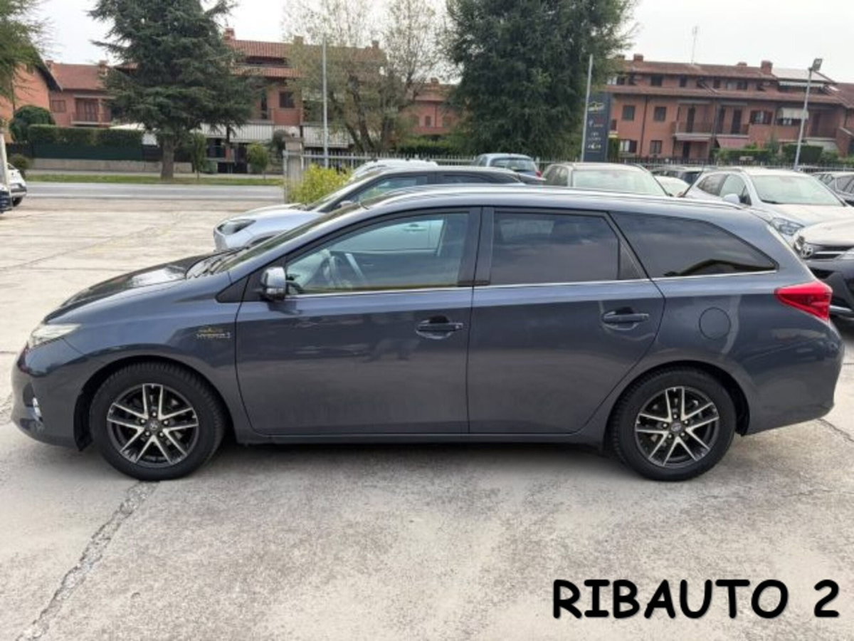 Toyota Auris Station Wagon 1.8 Hybrid Active Plus (12)