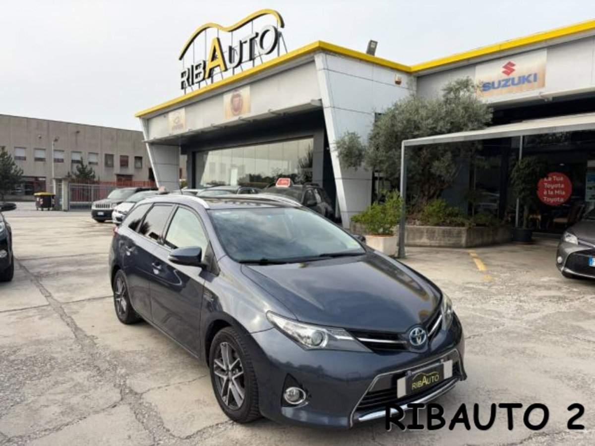 Toyota Auris Station Wagon 1.8 Hybrid Active Plus (18)