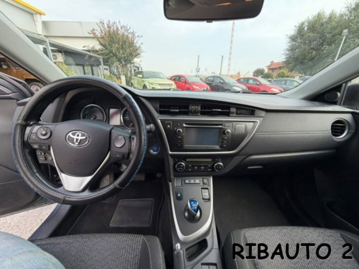 Toyota Auris Station Wagon 1.8 Hybrid Active Plus (4)