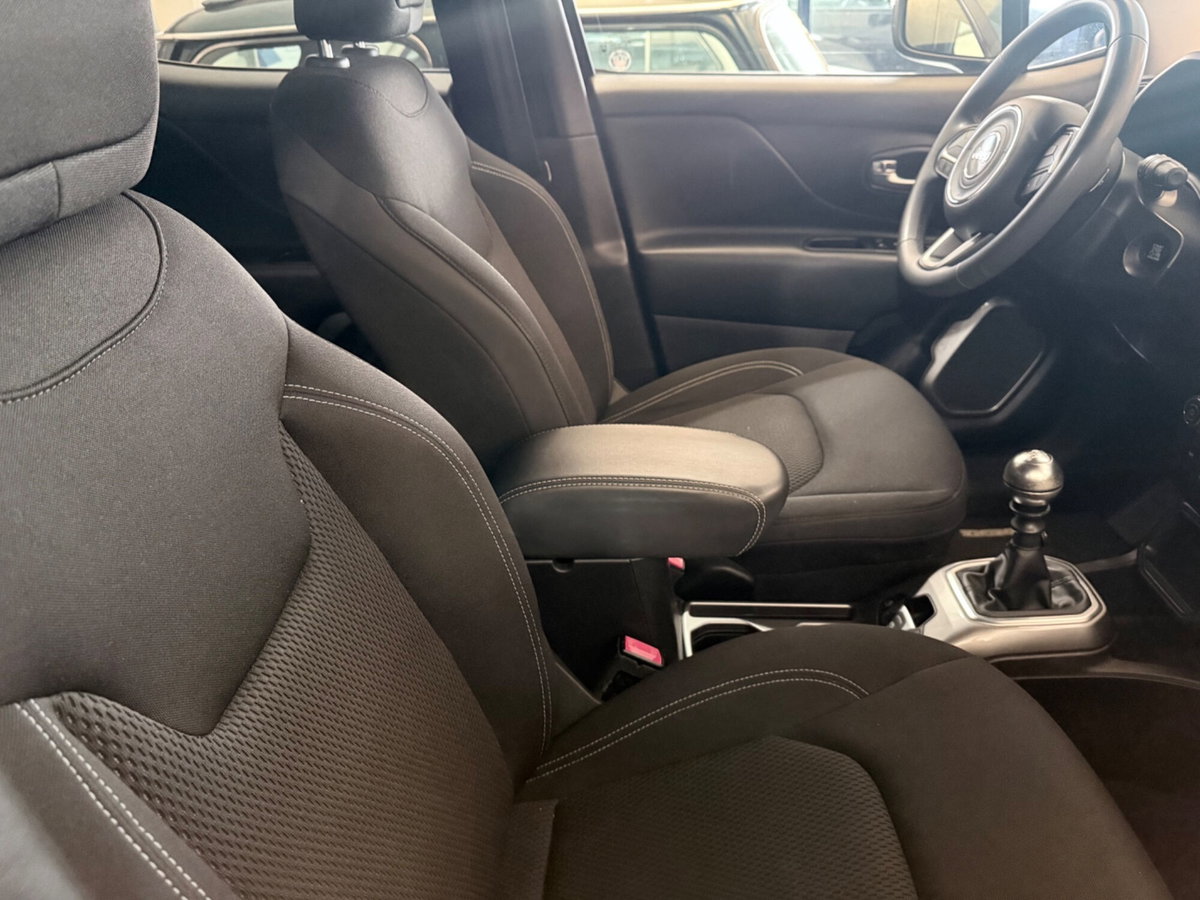 Jeep Renegade 1.6 Mjt 130 CV Limited (14)