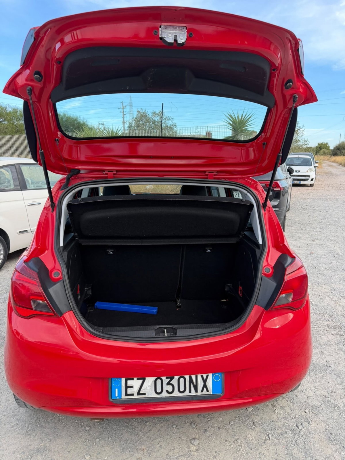 Opel Corsa 1.4 90CV 5 porte Cosmo (13)
