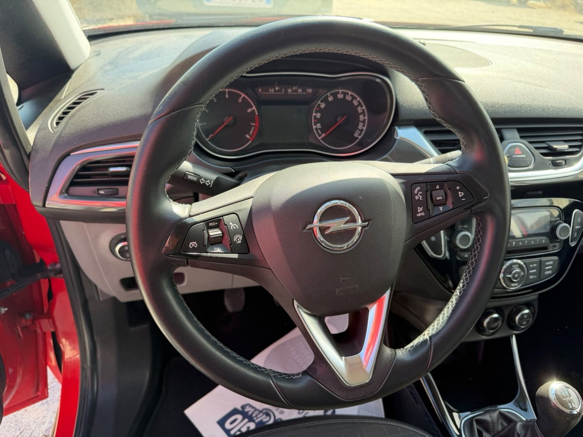 Opel Corsa 1.4 90CV 5 porte Cosmo (19)