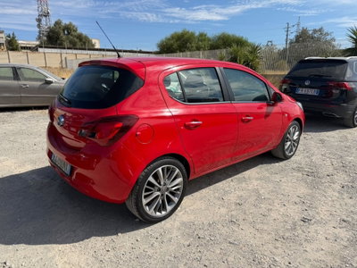 Opel Corsa 1.4 90CV 5 porte Cosmo (4)