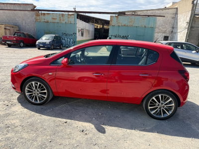 Opel Corsa 1.4 90CV 5 porte Cosmo (6)