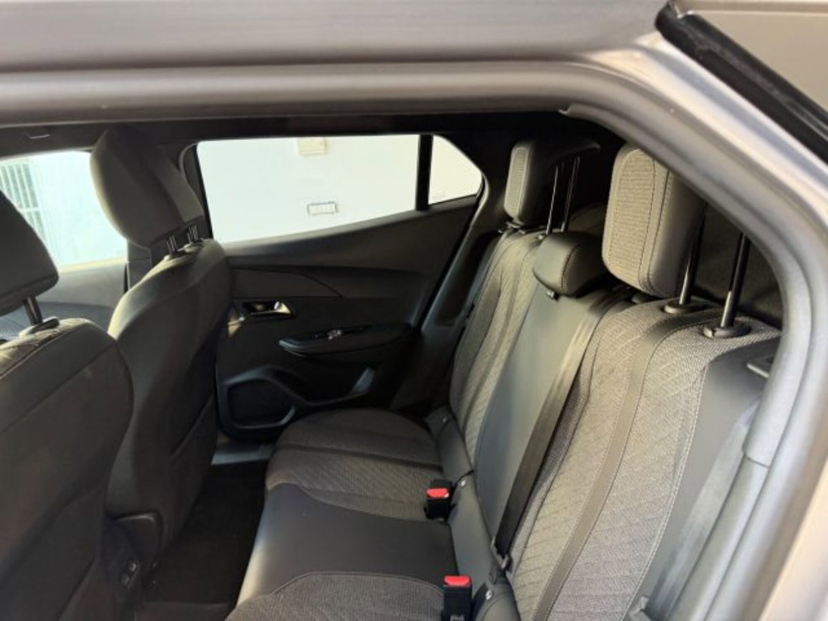 Peugeot 2008 PureTech 130 S&S EAT8 Allure Pack (18)