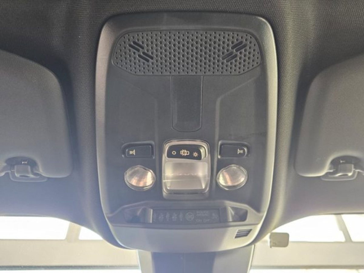 Peugeot 2008 PureTech 100 S&S Active (14)