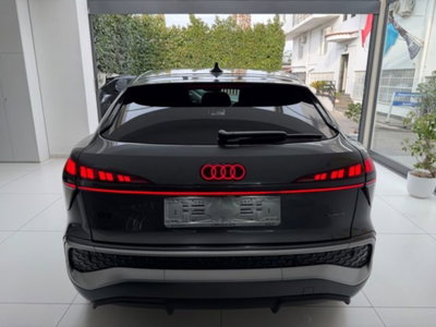 Audi Q3 Sportback 2.0 tfsi S line edition quattro 204cv s-tronic (13)