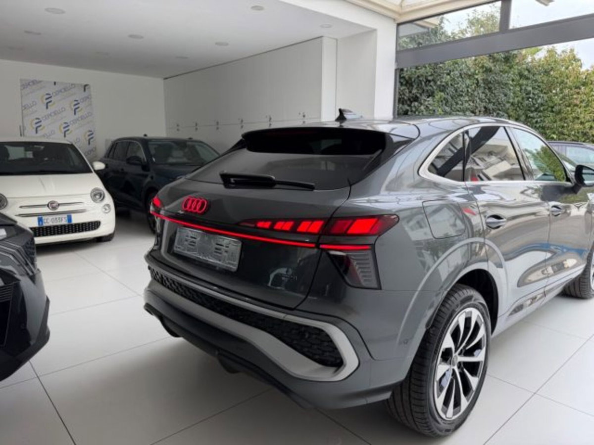 Audi Q3 Sportback 2.0 tfsi S line edition quattro 204cv s-tronic (19)