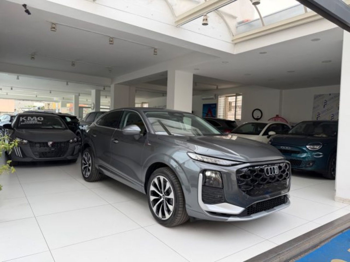 Audi Q3 Sportback 2.0 tfsi S line edition quattro 204cv s-tronic (2)