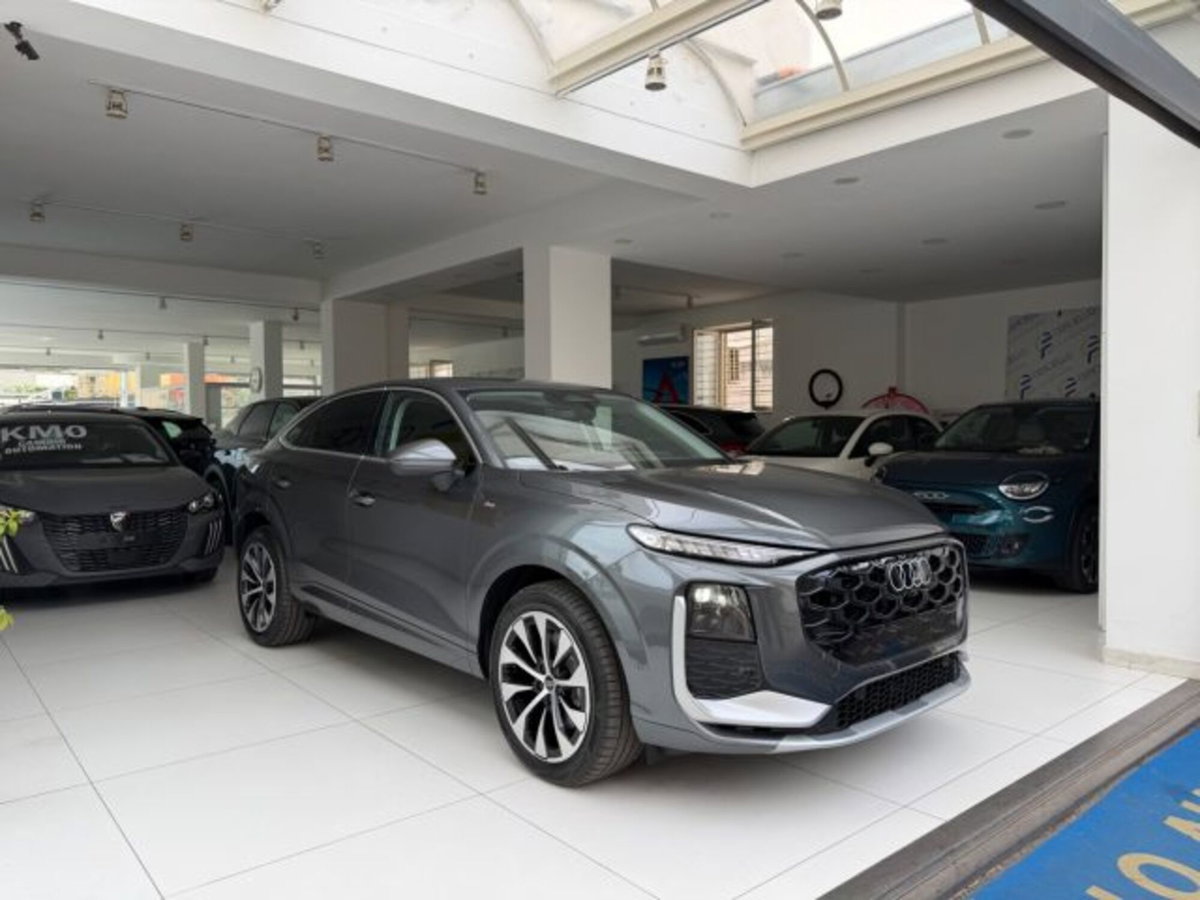 Audi Q3 Sportback 2.0 tfsi S line edition quattro 204cv s-tronic (3)
