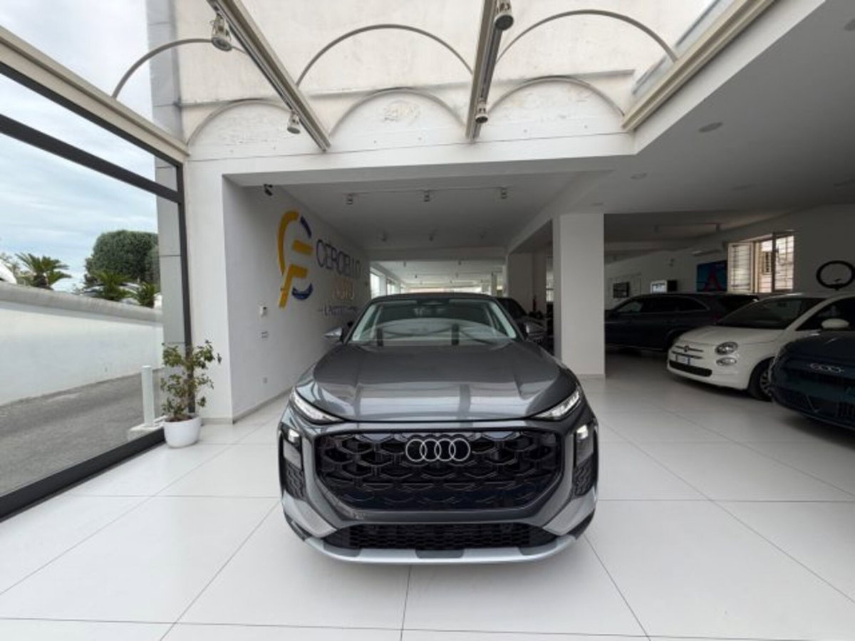 Audi Q3 Sportback 2.0 tfsi S line edition quattro 204cv s-tronic (4)