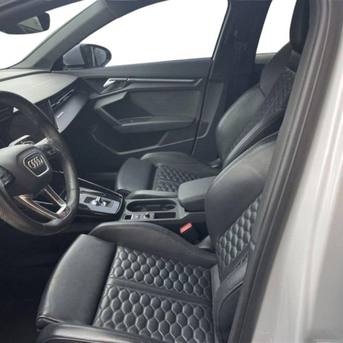 Audi RS 3 Sportback 3 TFSI quattro S tronic (3)