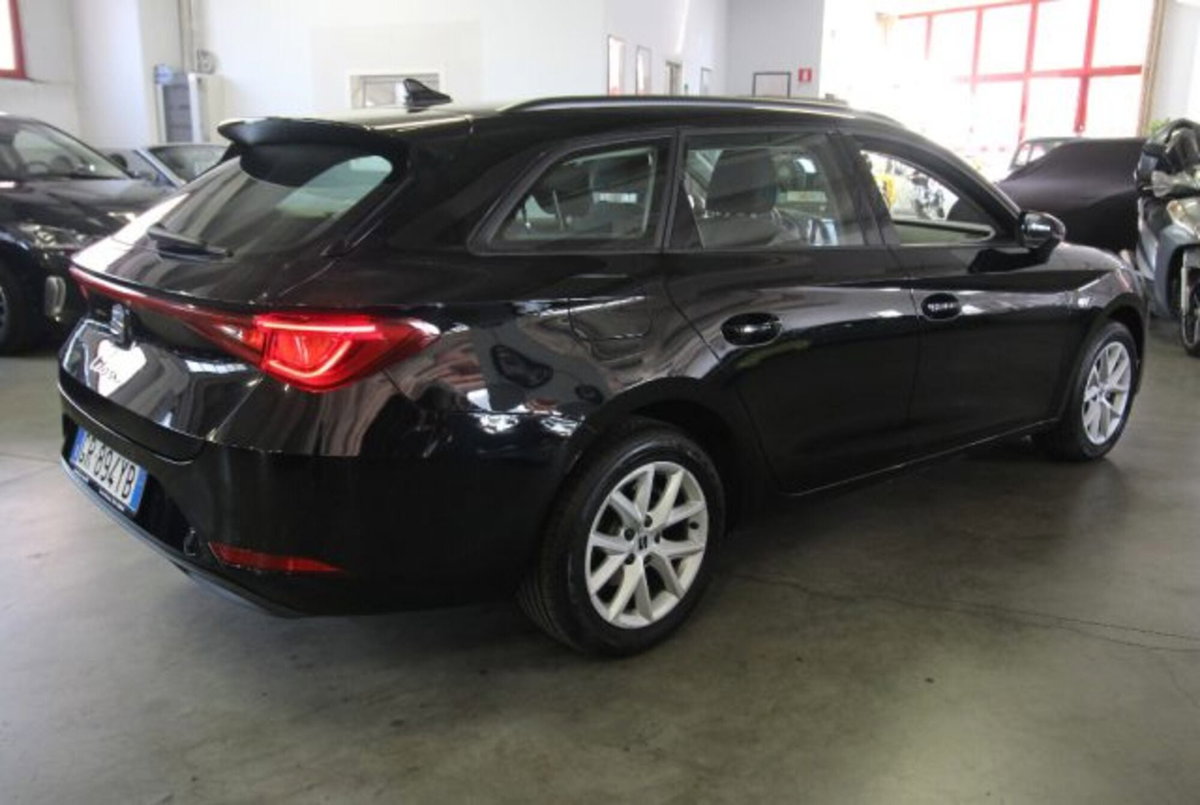 SEAT Leon ST Sportstourer 2.0 tdi Style 150cv dsg (5)