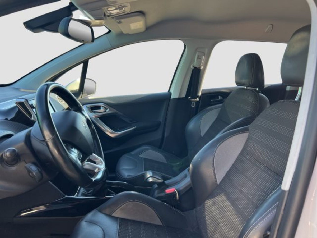 Peugeot 2008 100 S&S Allure (9)