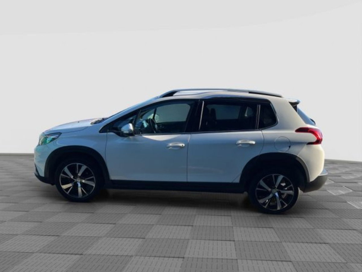 Peugeot 2008 100 Allure (2)