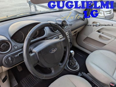 Ford Fiesta 1.4 TDCi 5p. Ghia (10)