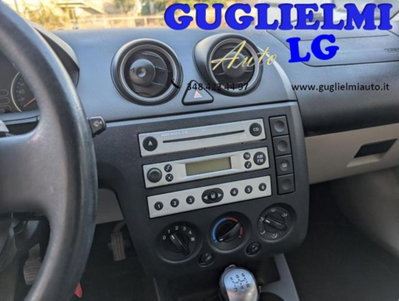 Ford Fiesta 1.4 TDCi 5p. Ghia (14)