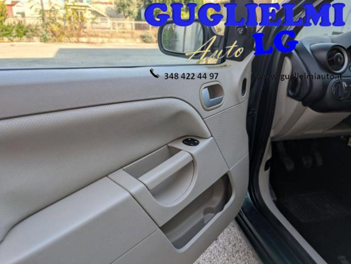 Ford Fiesta 1.4 TDCi 5p. Ghia (8)