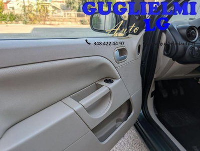 Ford Fiesta 1.4 TDCi 5p. Ghia (8)