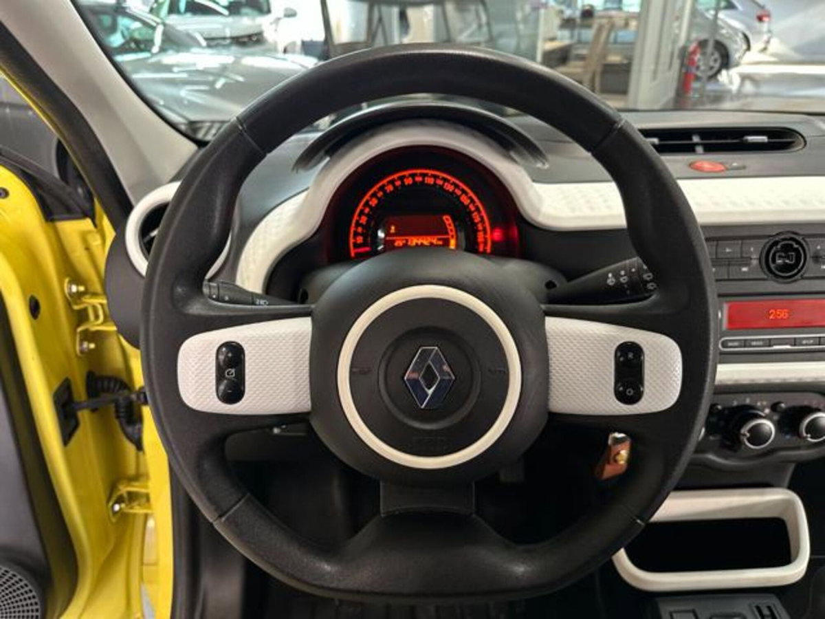 Renault Twingo SCe Life (8)