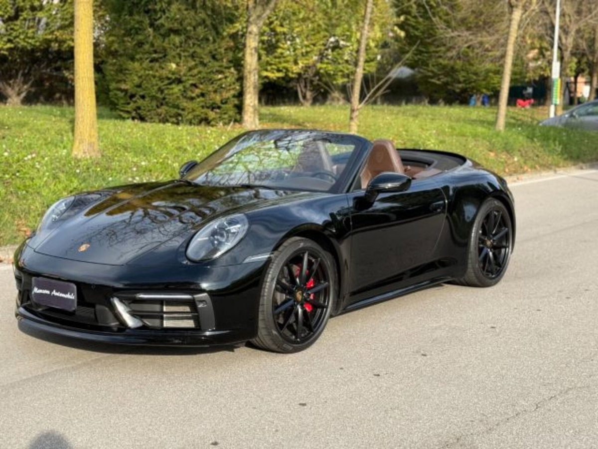 Porsche 911 Cabrio Cabrio 3.0 Carrera 4S (18)