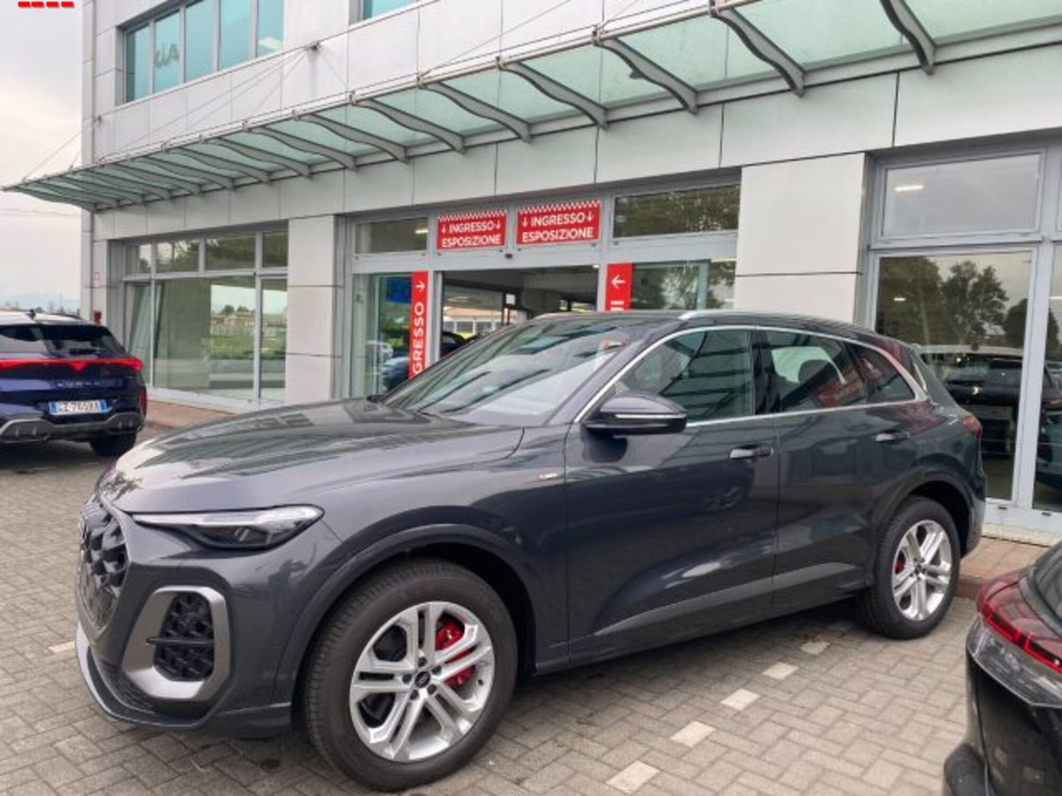 Audi Q5 40 TDI 204 CV quattro S tronic S line plus (5)