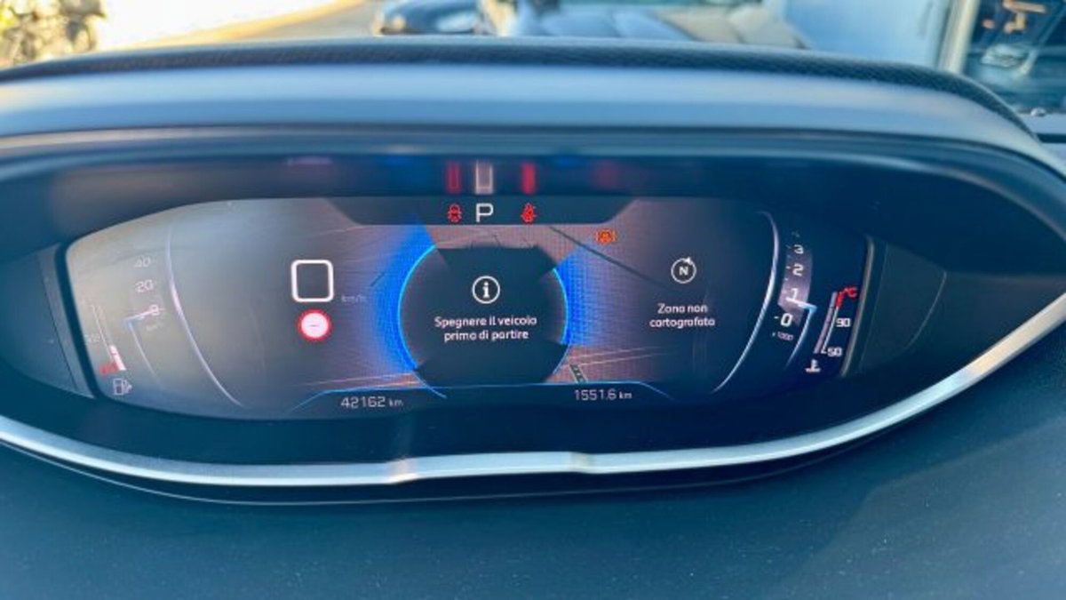 Peugeot 3008 BlueHDi 130 S&S EAT8 Allure Pack (16)