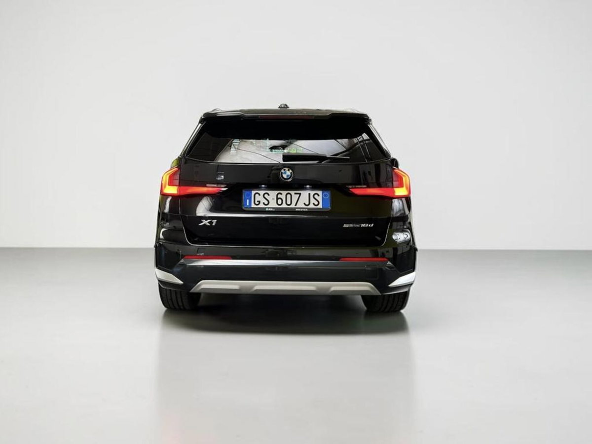 BMW X1 sdrive18d X-Line auto (4)
