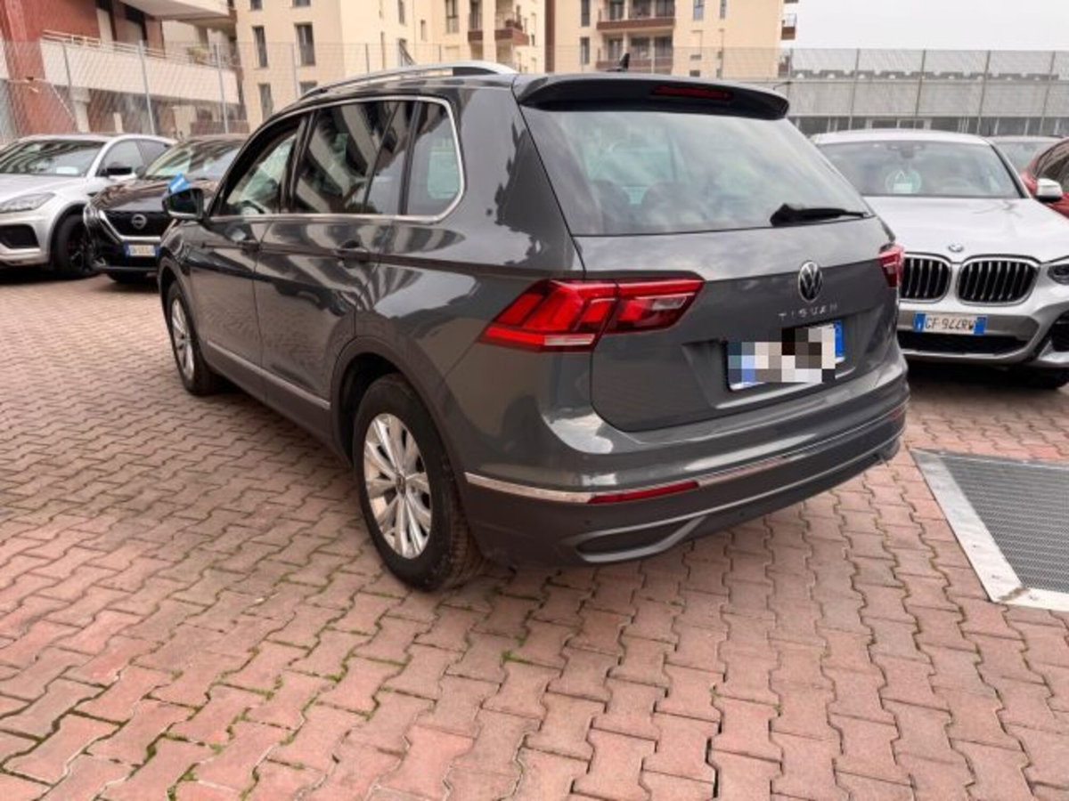 Volkswagen Tiguan 2.0 TDI 150 CV SCR DSG 4MOTION Life (6)