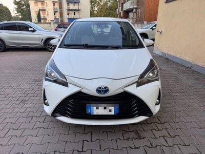 Toyota Yaris 1.5 5 porte Active (2)