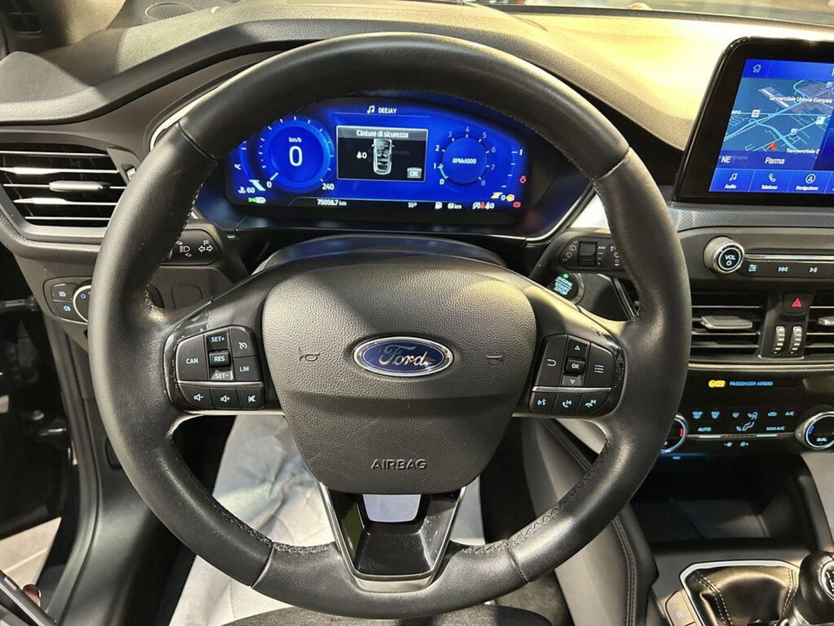 Ford Focus 1.0 EcoBoost Hybrid 155 CV 5p. Active X (11)