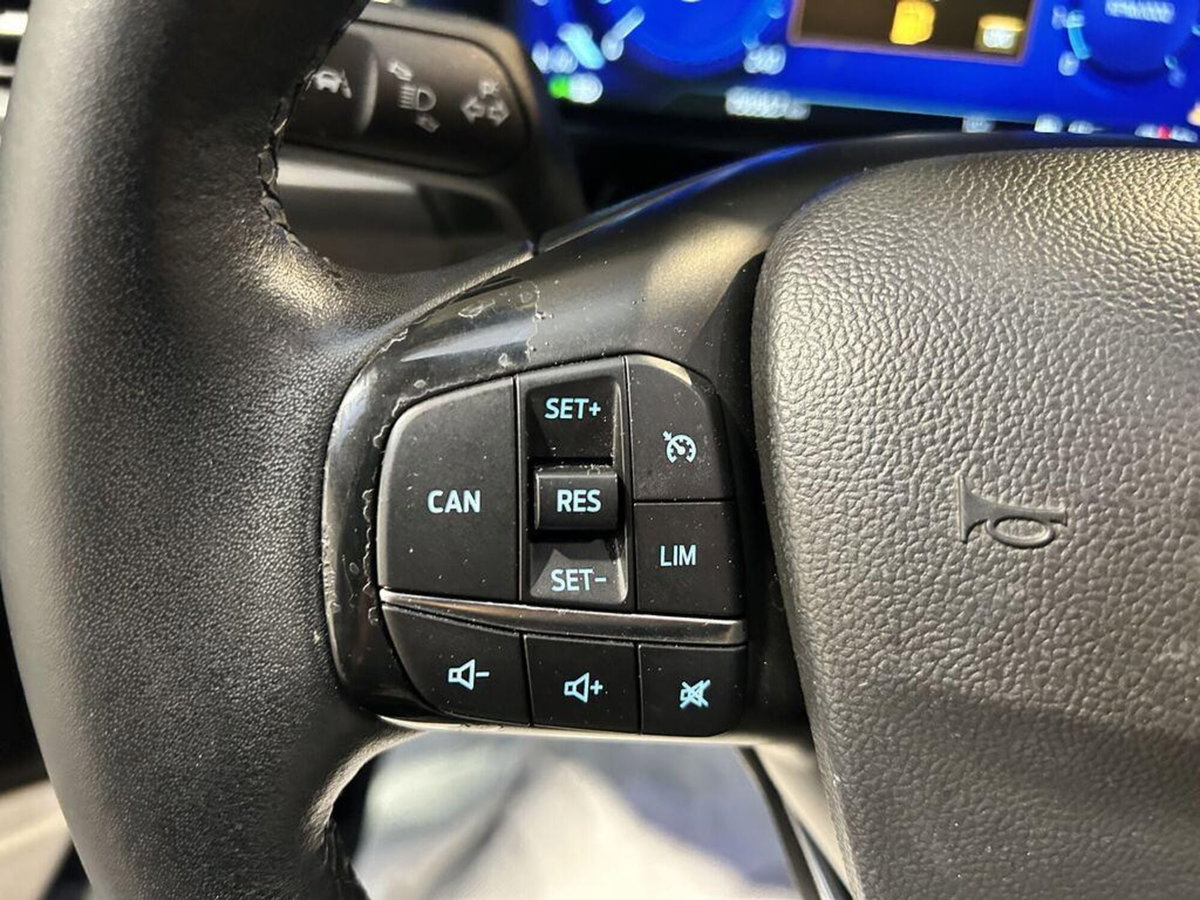 Ford Focus 1.0 EcoBoost Hybrid 155 CV 5p. Active X (12)