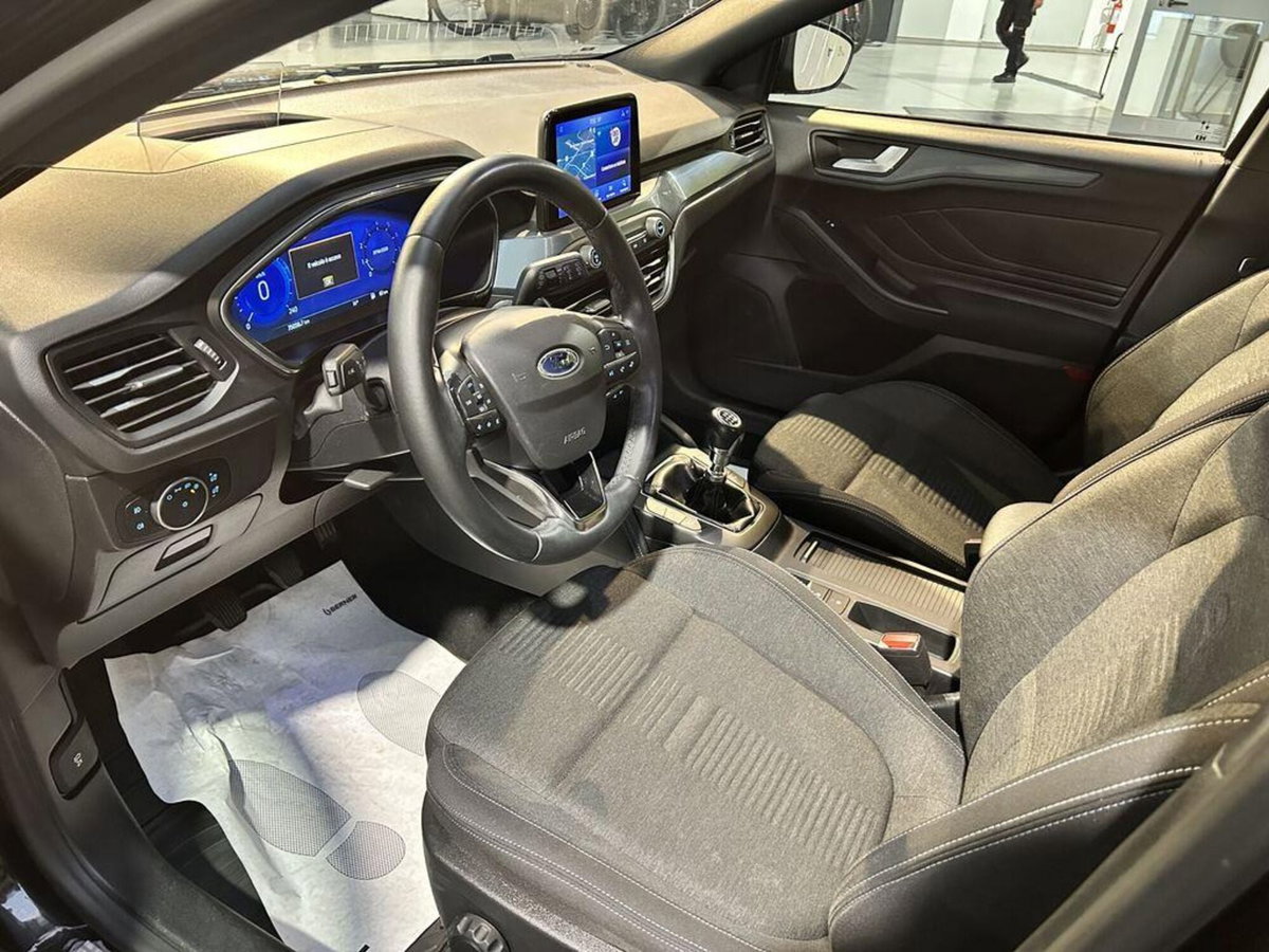 Ford Focus 1.0 EcoBoost Hybrid 155 CV 5p. Active X (8)